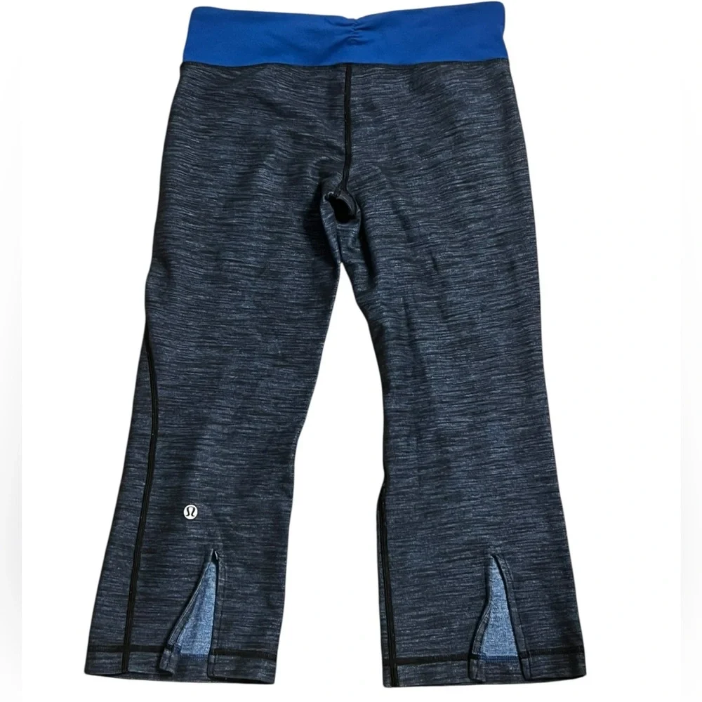 Women's Lululemon Capris Size 6 - Picture 2 of 4